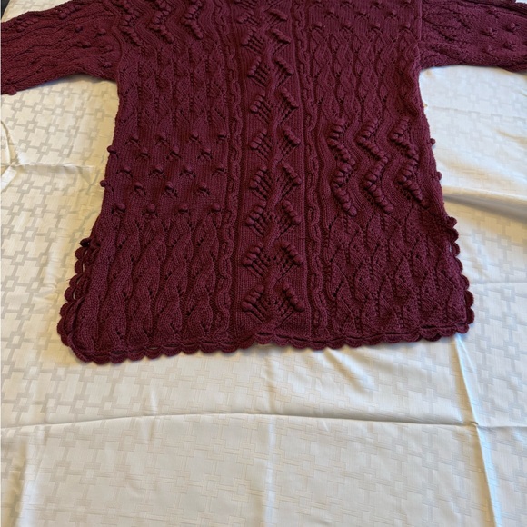 Yarnworks Vintage Hand Knit Sweater. Sz M, 28” shoulder-hem. Burgundywine color - Picture 4 of 6